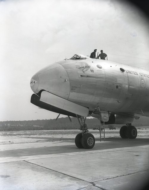 Die C-74, 42-65414 Globemaster auf dem Flugplatz Gatow am 19. August 1949.